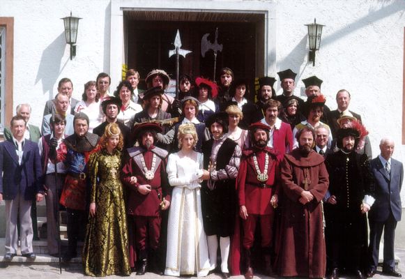 1976